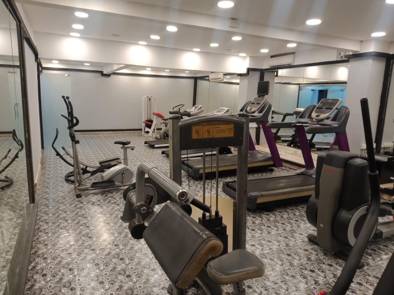 Al Hussam Hotel Apartments Rusayl Luaran gambar