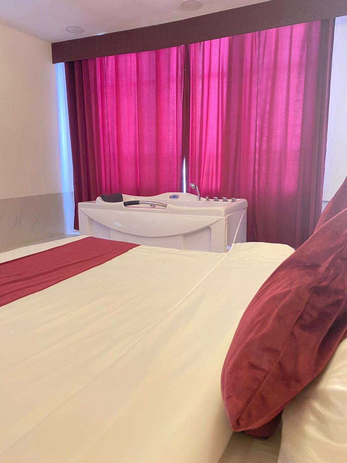 Al Hussam Hotel Apartments Rusayl Luaran gambar