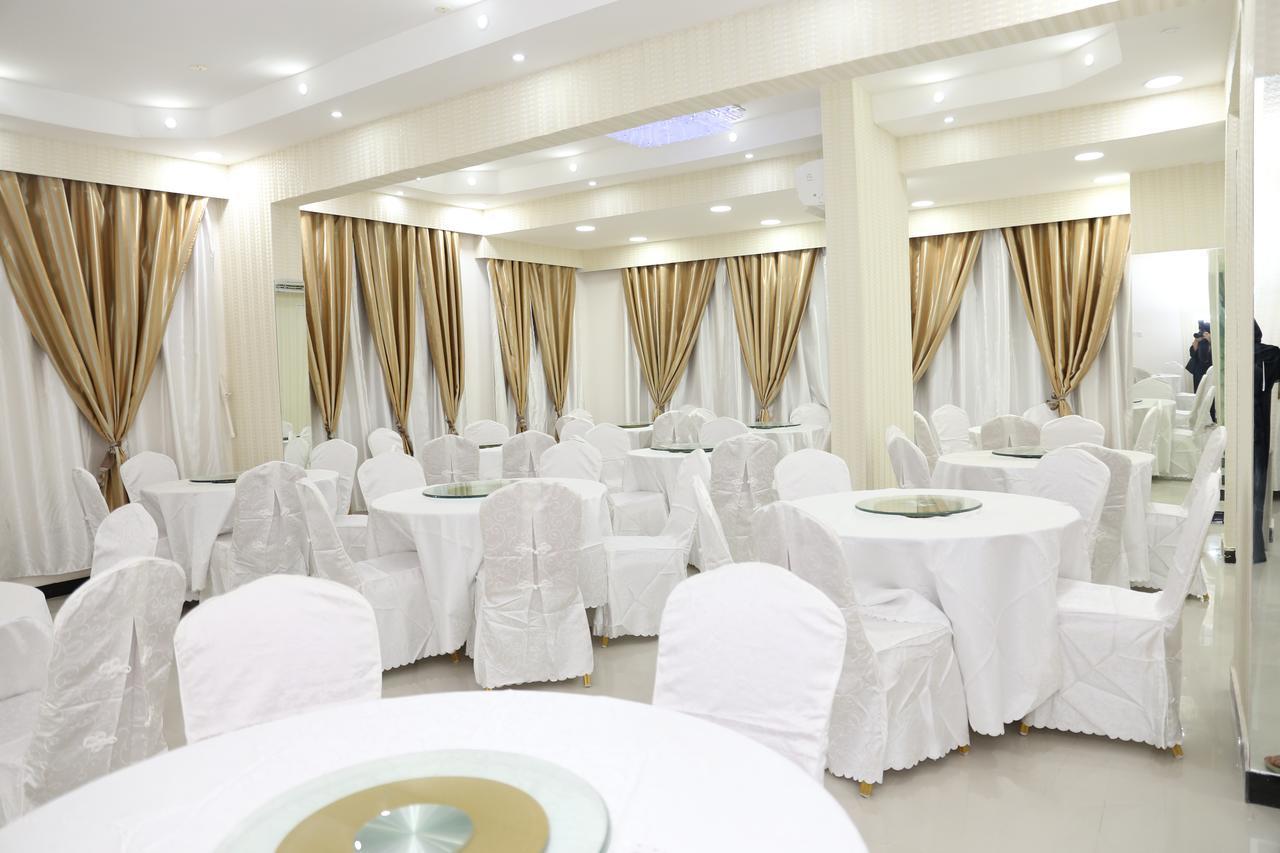 Al Hussam Hotel Apartments Rusayl Luaran gambar